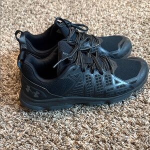 Under Armour Men's Black Athletic Sneakers